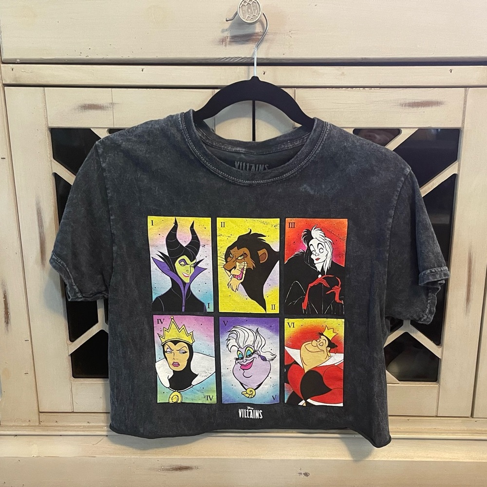 Women’s crop top bundle size small